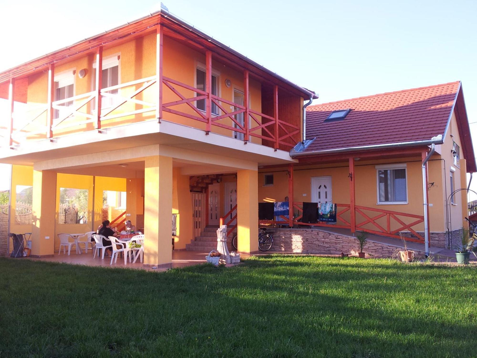 To- Party Panorama Panzio & Wellness Hotel Kiszombor Exterior foto